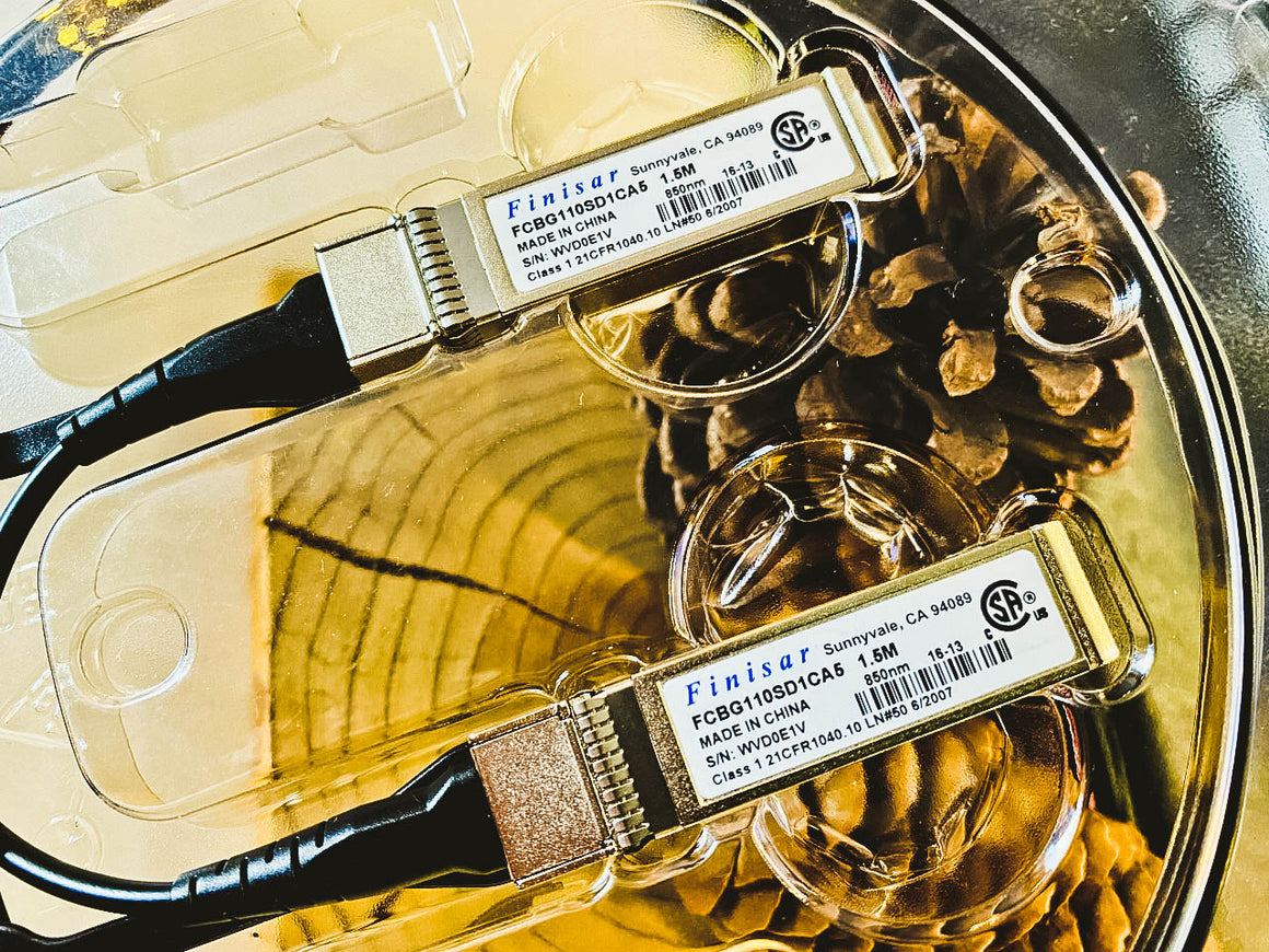 AfterDark. Project ClayX Constellation SFP+  FINISAR Active Optical Cable (AOC)